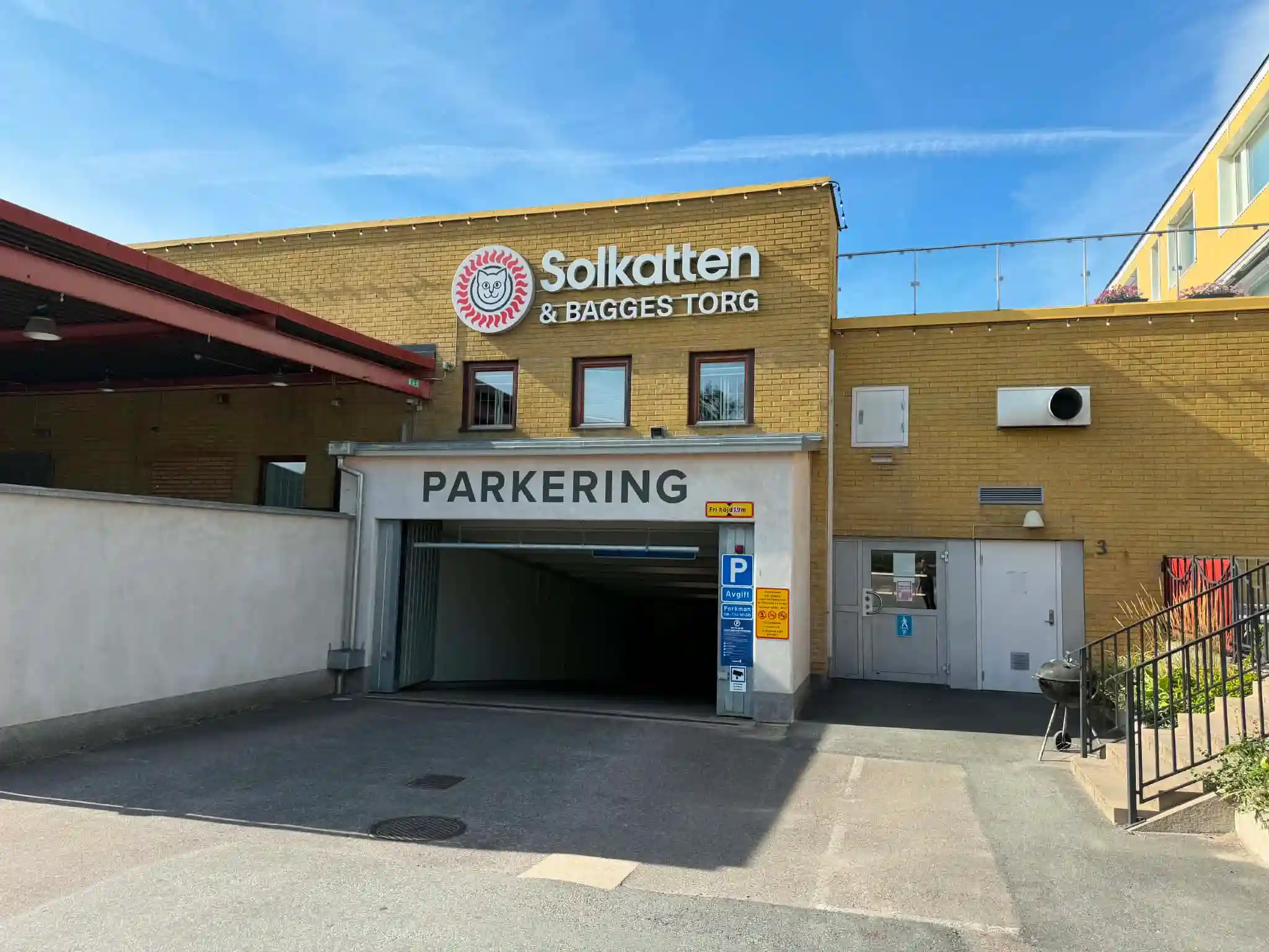 Car rental in Lerum – Smooth and flexible rentals